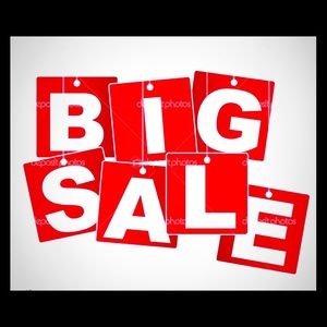 Price ✂️ STEAL 🌟🌟SALE $$ ON WHOLE CLOSET!! 🌟🌟